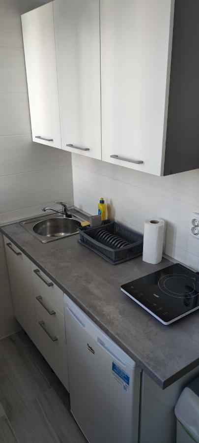 Cinema House Single & Double Rooms & Studio Apartments Πούλα Εξωτερικό φωτογραφία
