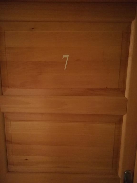 Cinema House Single & Double Rooms & Studio Apartments Πούλα Εξωτερικό φωτογραφία